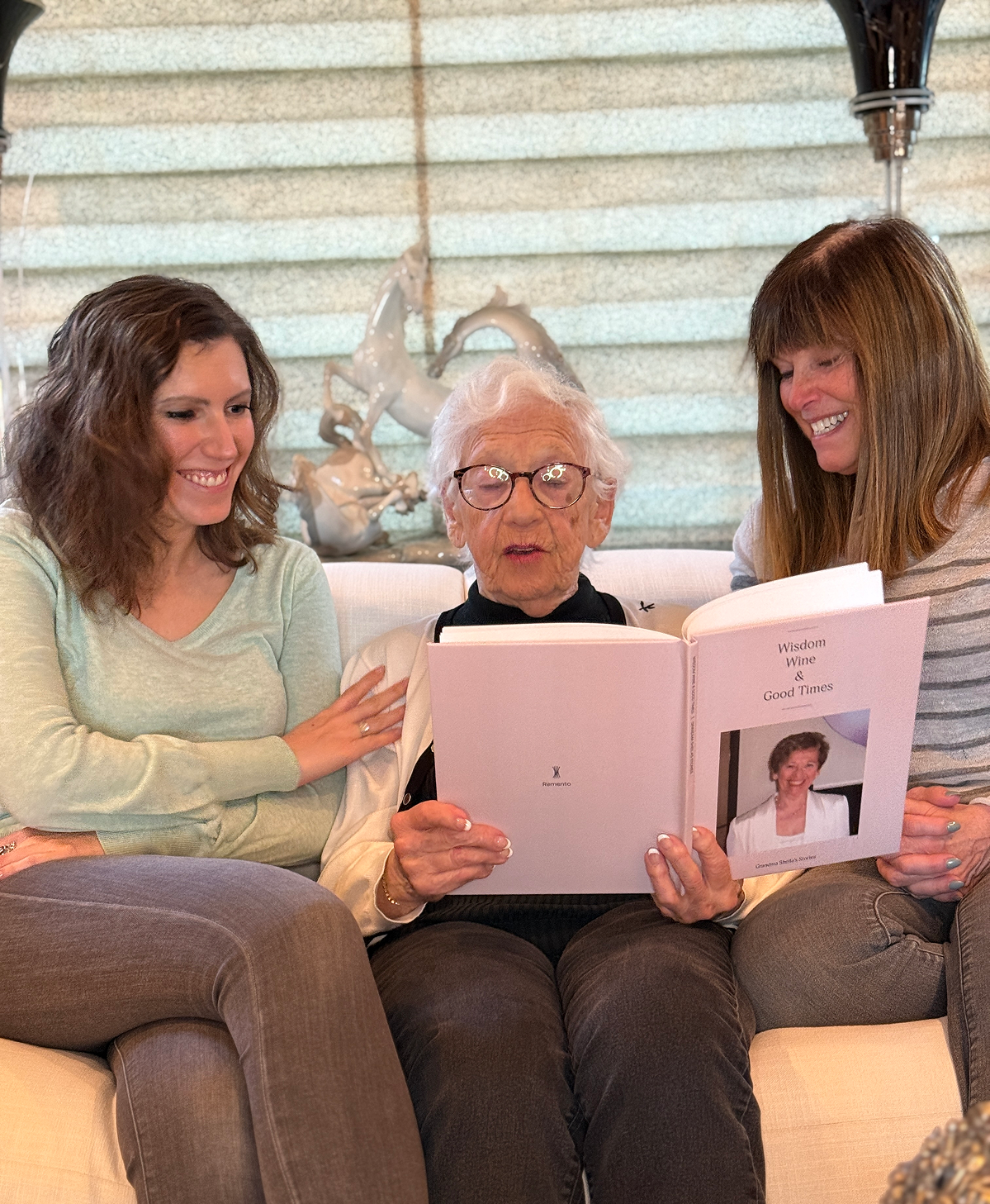 “I Wish We Had This for My Dad”: Why Suzan Chose Remento Over Traditional Memory Books Like Storyworth®
